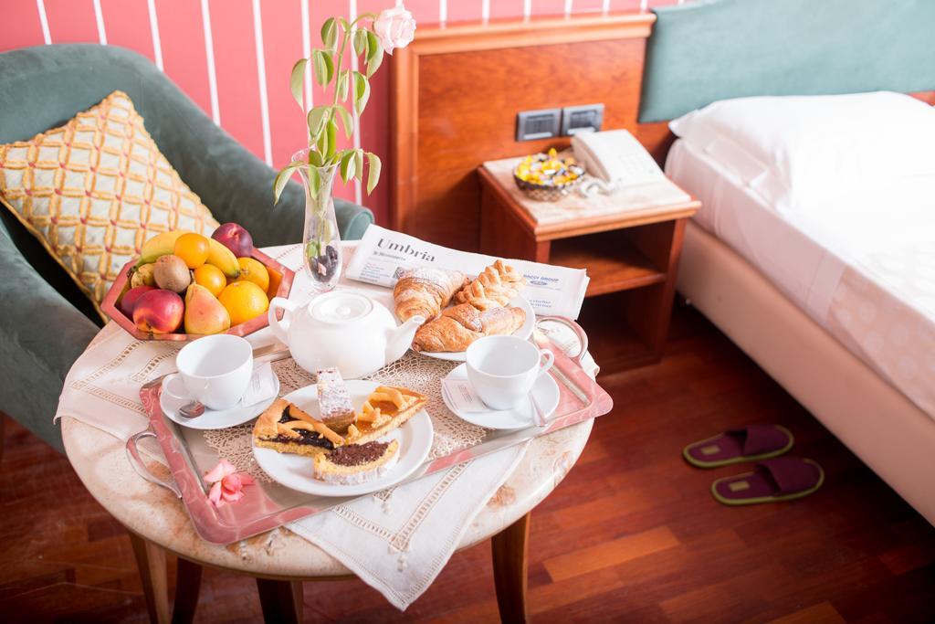 Terra Umbra Hotel Нарні Екстер'єр фото
